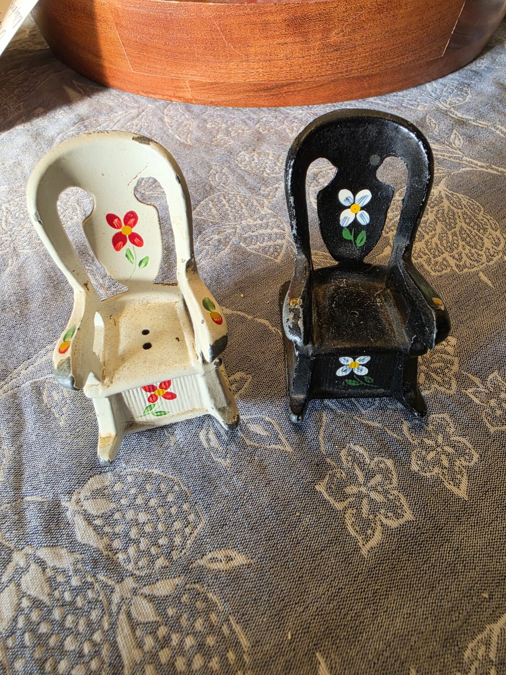 Vintage PA Dutch Folk Art Salt & Pepper Cast Iron 1960